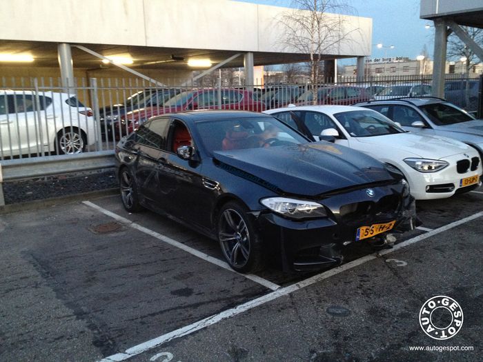    BMW M5   F10 (4 )