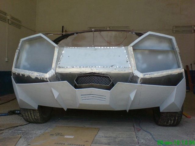  Lamborghini Reventon   (11 )