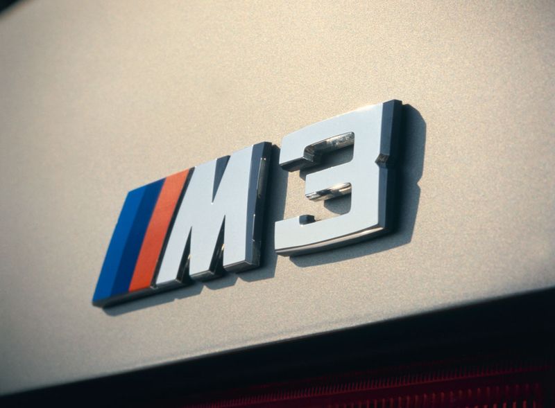   BMW M GmbH  - 40 ! (50 )