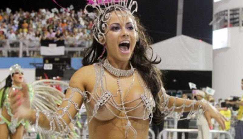 Карнавал в Рио - слабонервным не смотреть