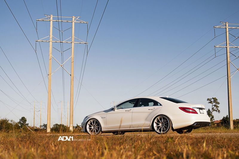 Mercedes-Benz CLS 63 AMG получил стайл-пакет от ADV.1 Wheels (18 фото)